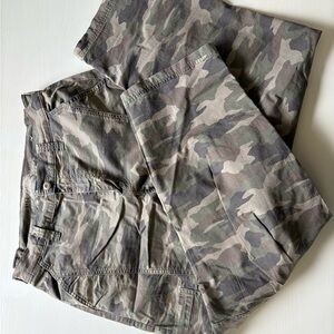Barrel Leg Camo Cargo Pants